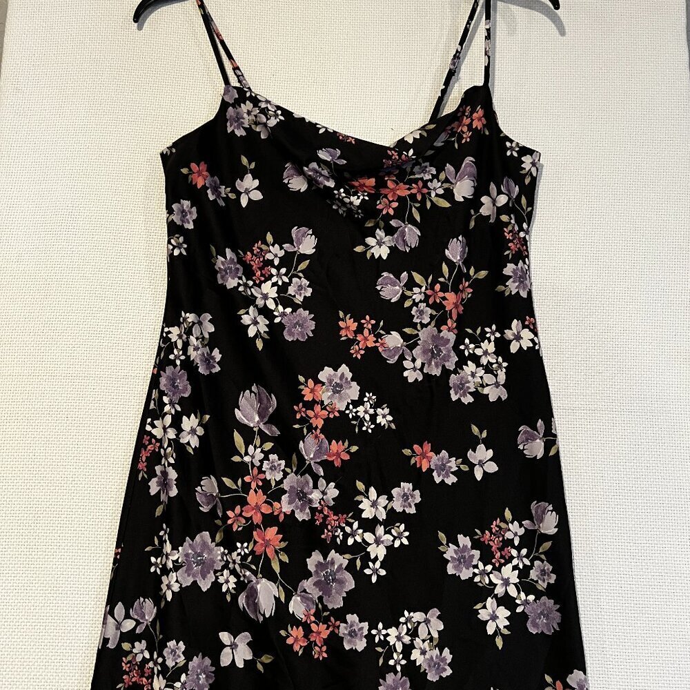 Women’s Dark Floral Satin Slip Dress Cowl Neckline Fairy Midi Slits Size Large‎